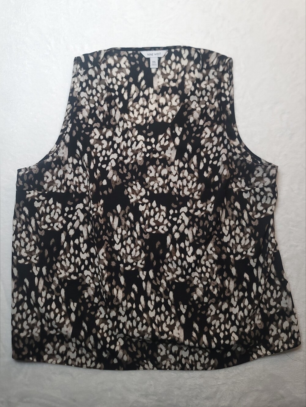 Women's Nine West V-Neck Tank Top Sz XXL Black Shadow Cheeta Front Lined Flowy